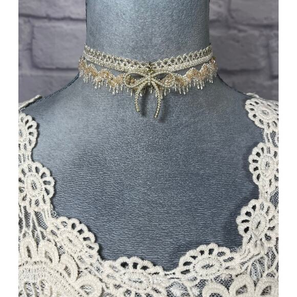 Handmade Victorian Beaded Lace Choker with Pearl Beaded Bow Detail - Picture 2 of 6